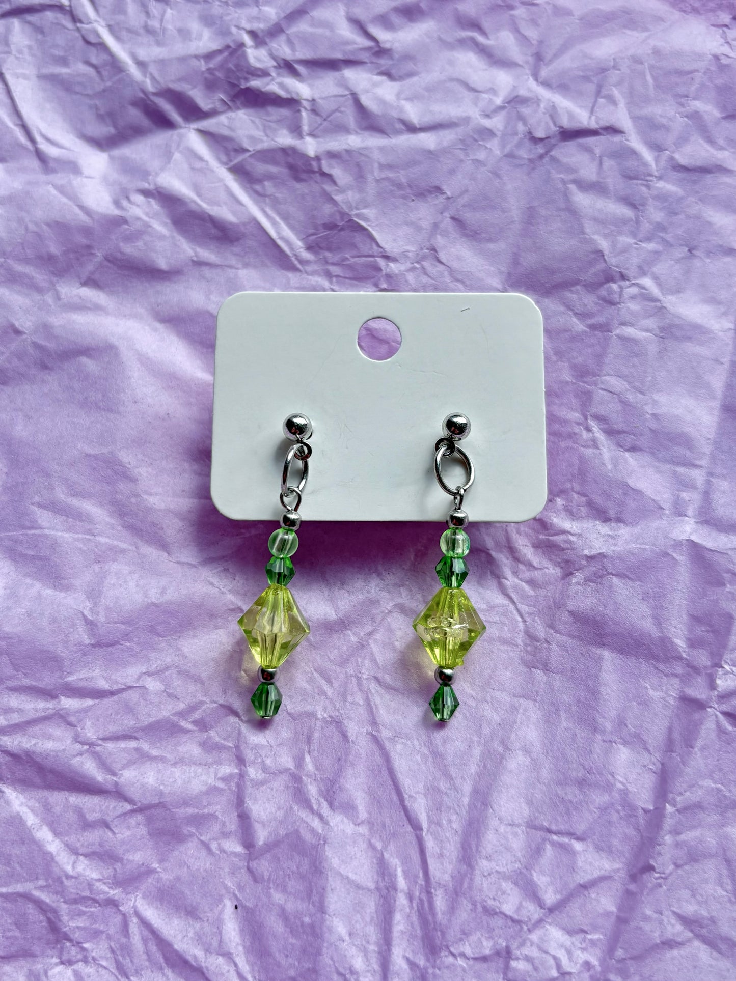 Beaded stud earrings | Green