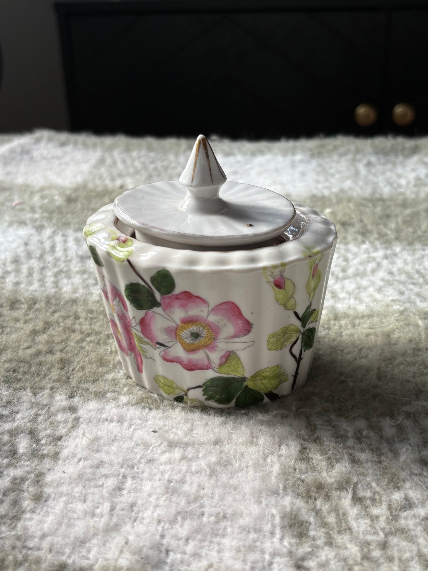 Upcycled ceramic candle
