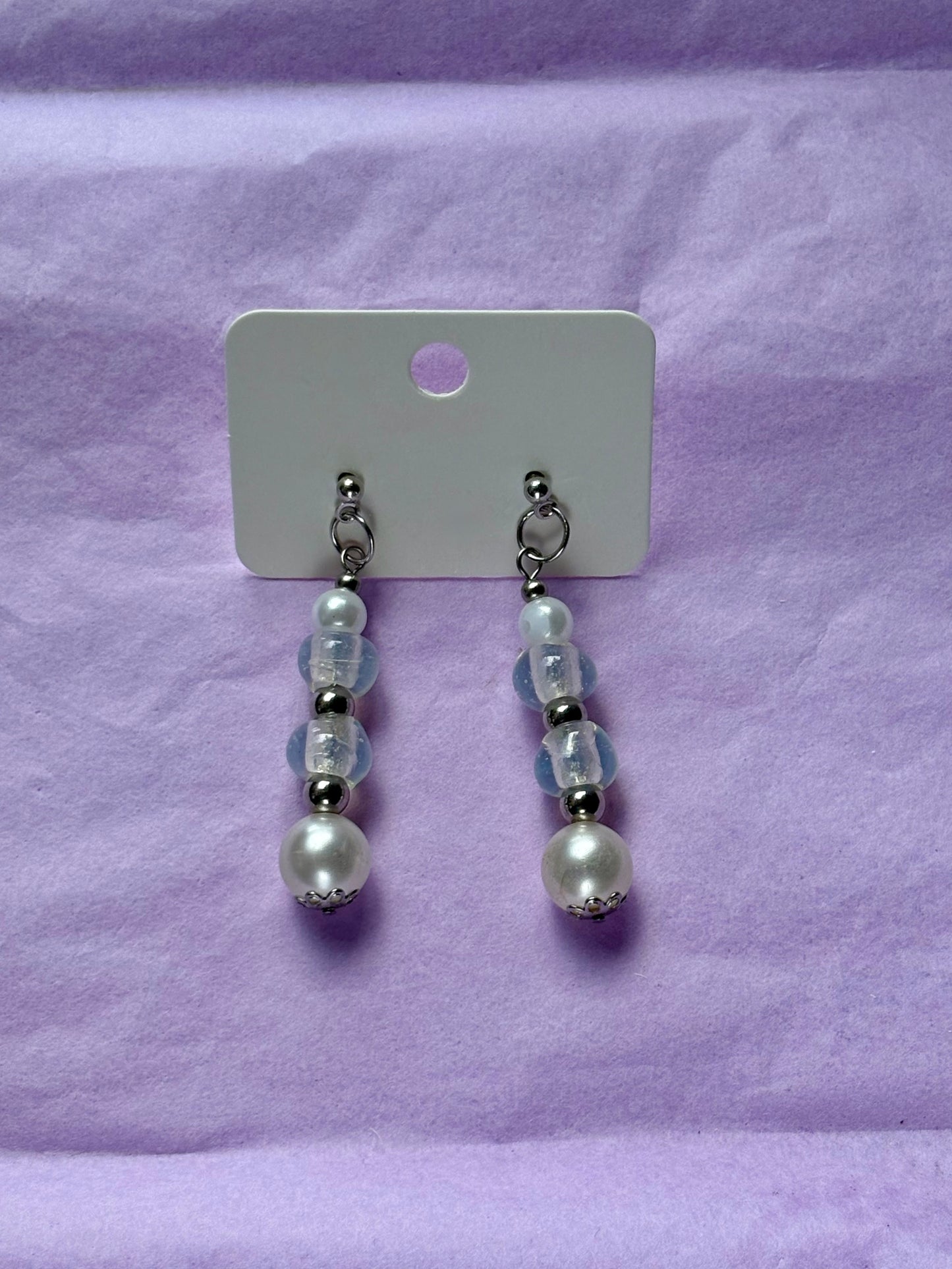 Beaded stud earrings | White