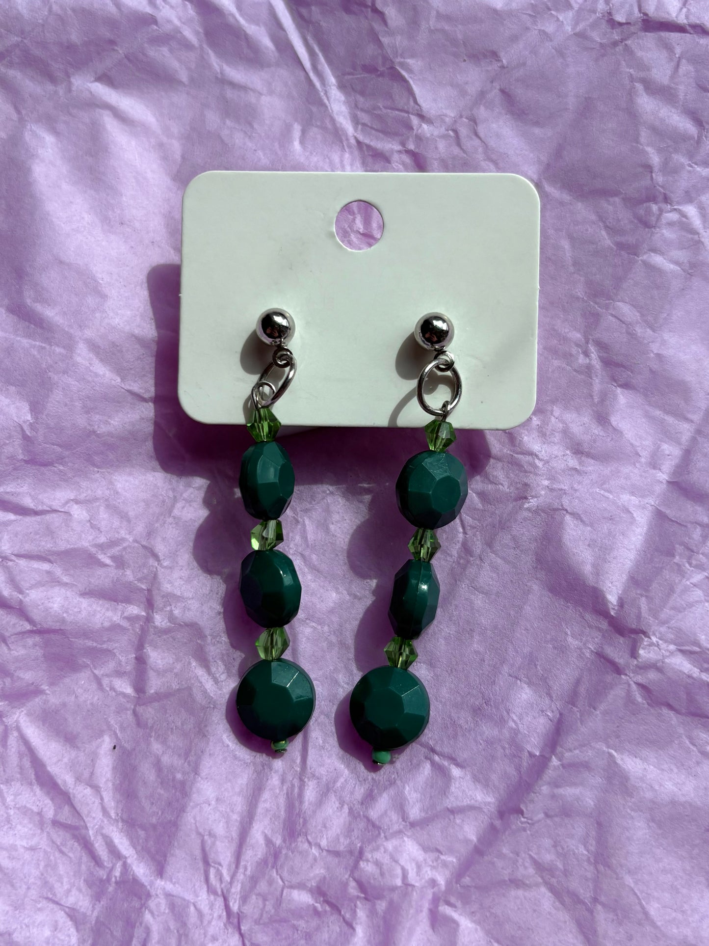 Beaded stud earrings | Green