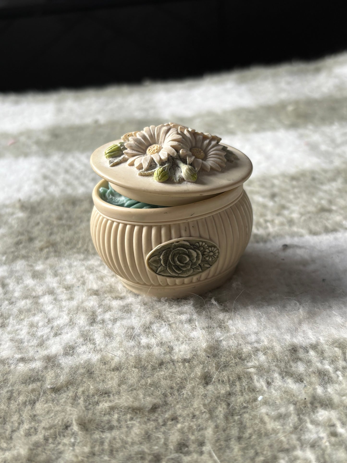 Upcycled mini candle