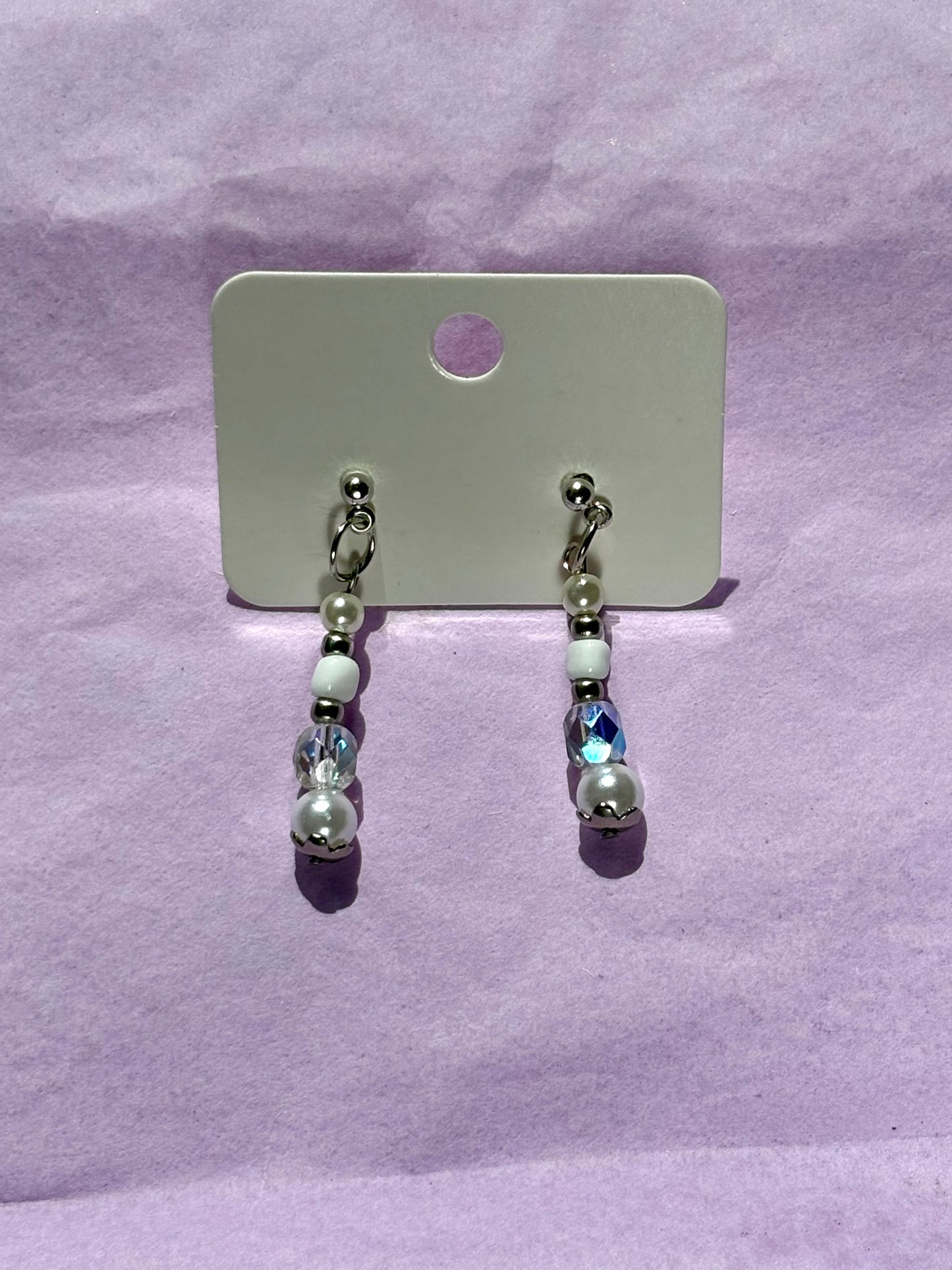 Beaded stud earrings | White