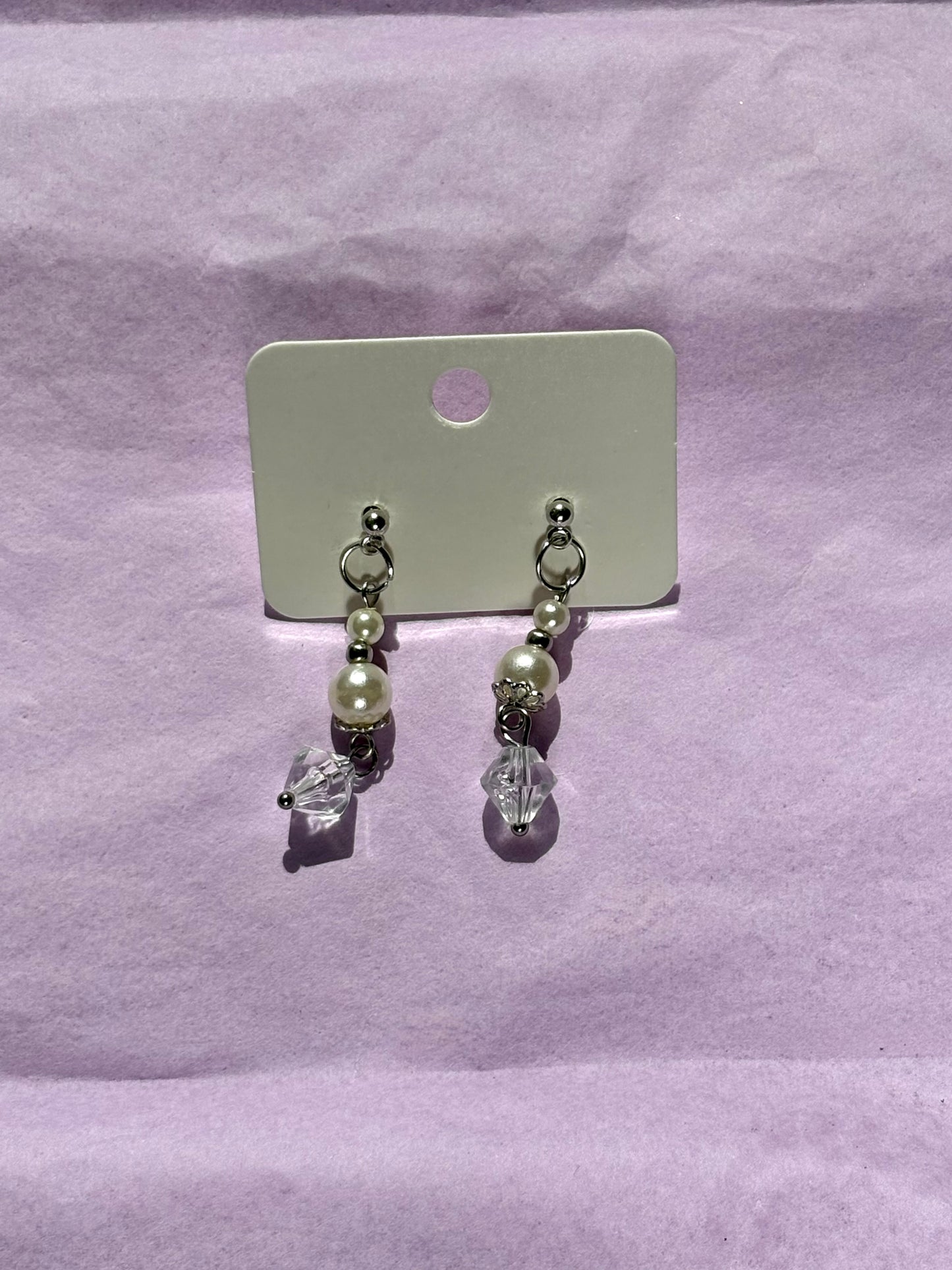 Beaded stud earrings | White