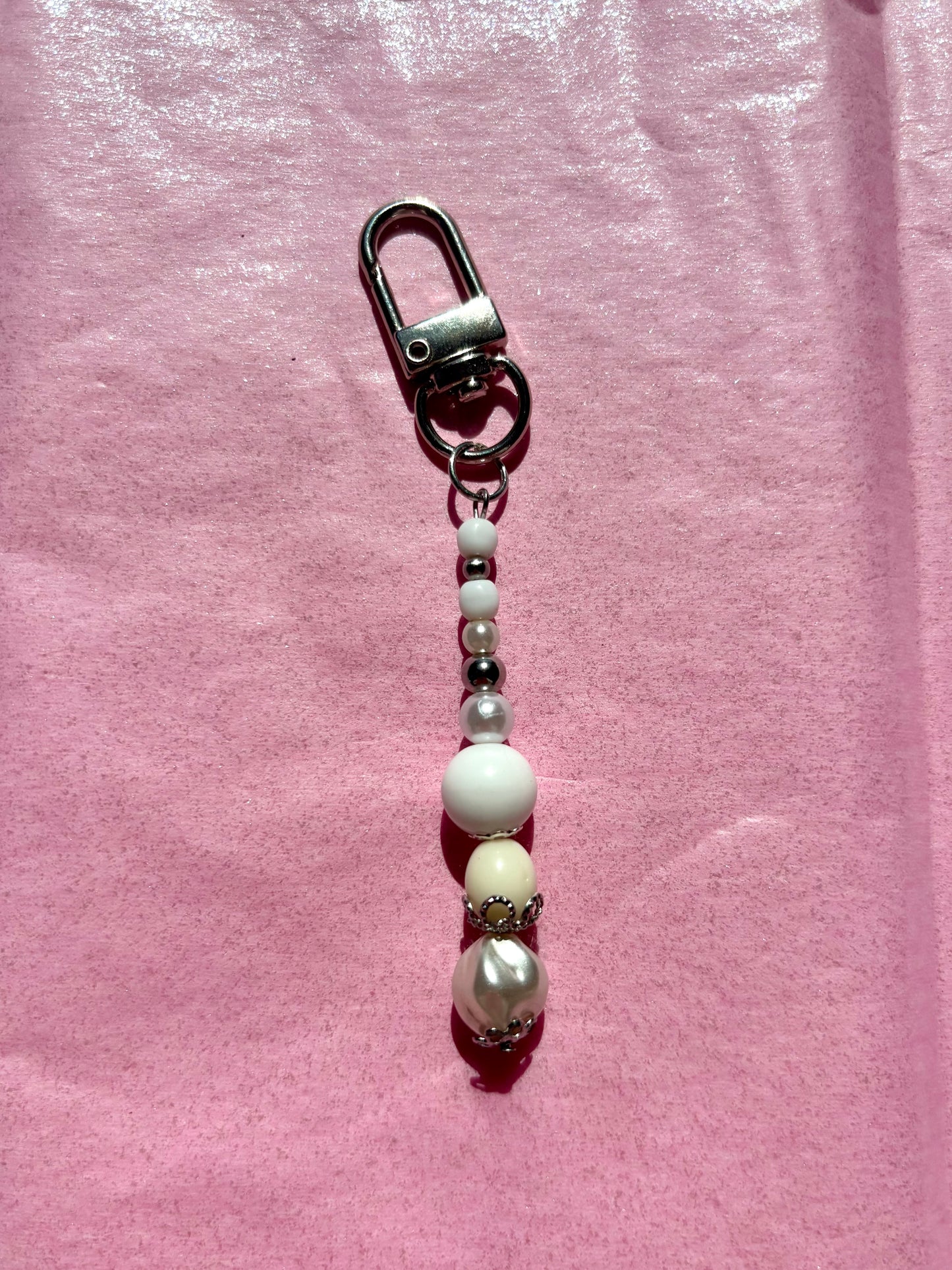 Mini clip keychain | White