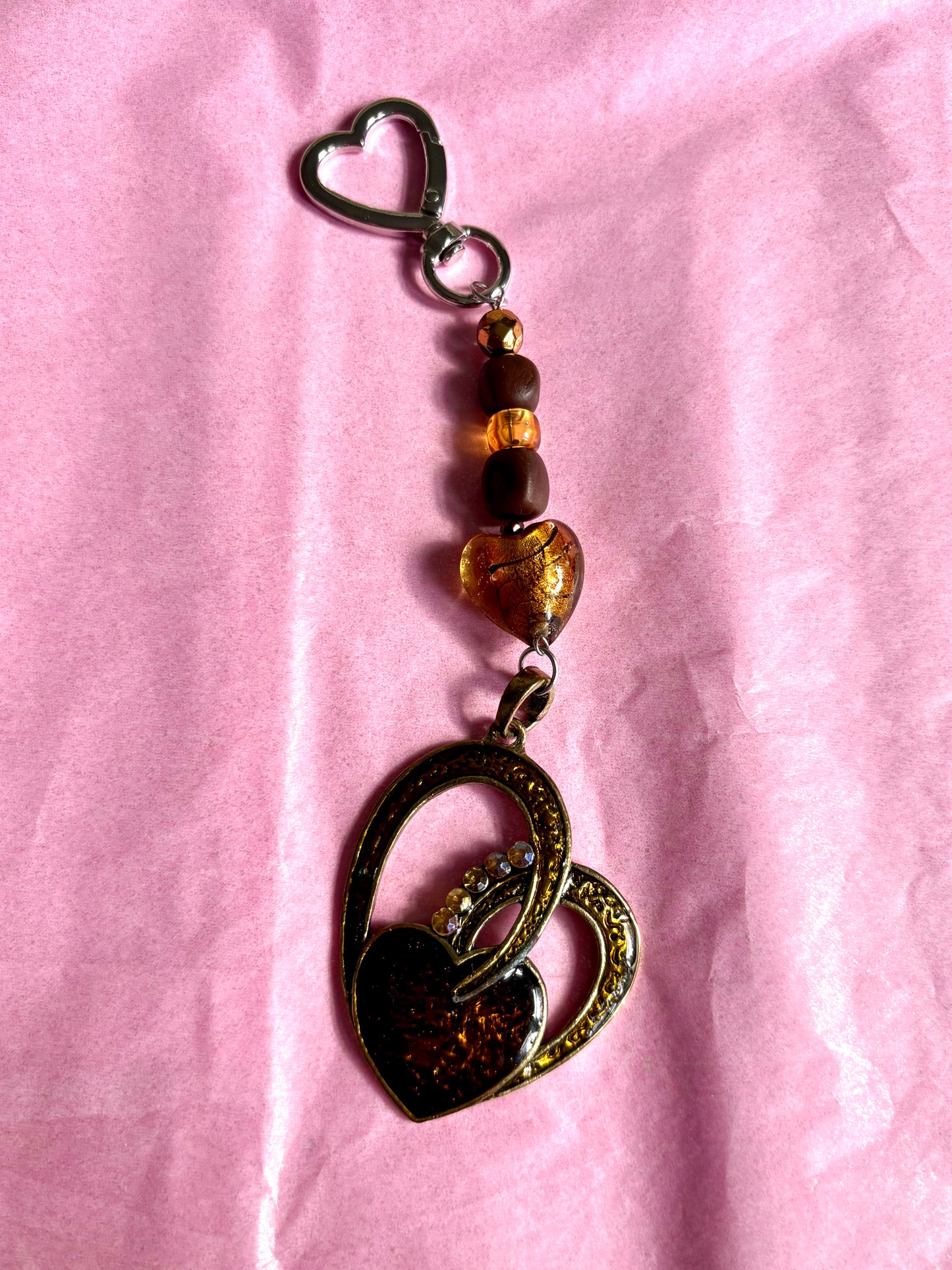 Heart-shaped beaded keychain | Brown