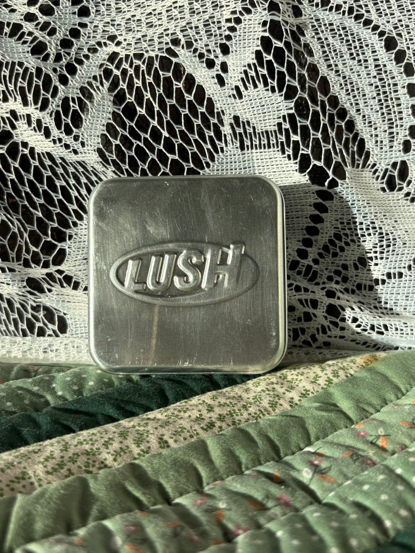 Upcycled tin candle