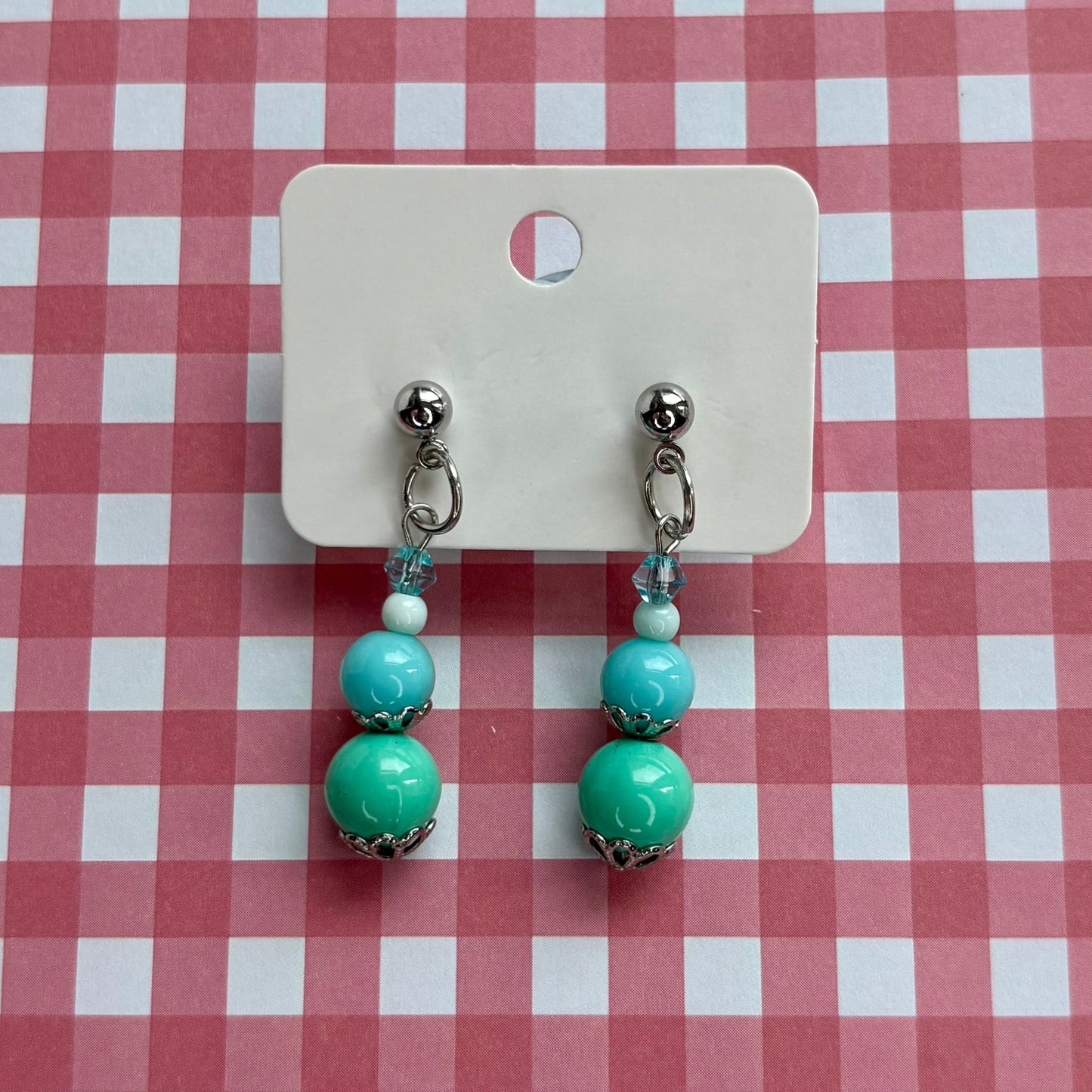 Beaded stud earrings | Blue