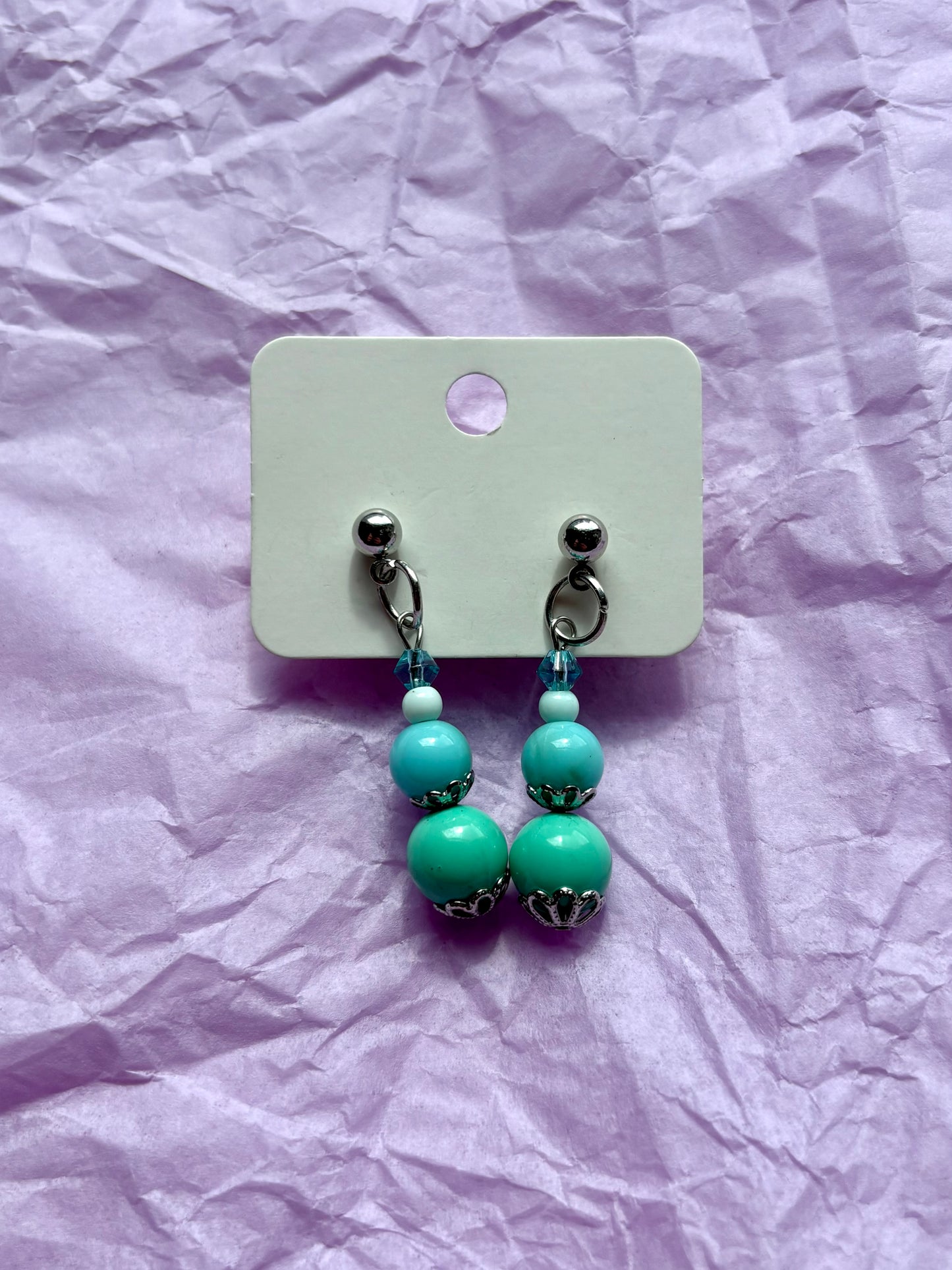 Beaded stud earrings | Blue