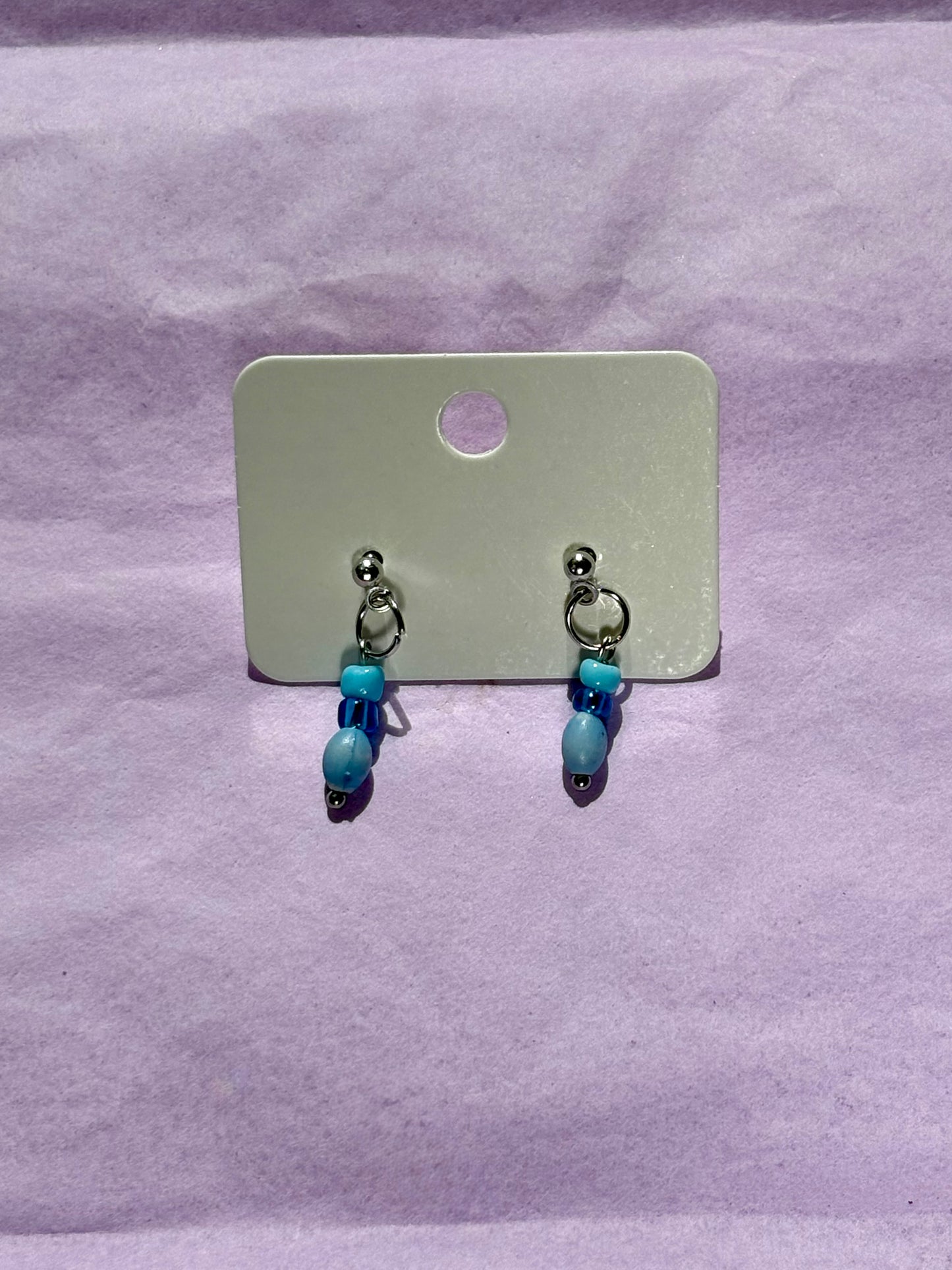 Beaded stud earrings | Blue