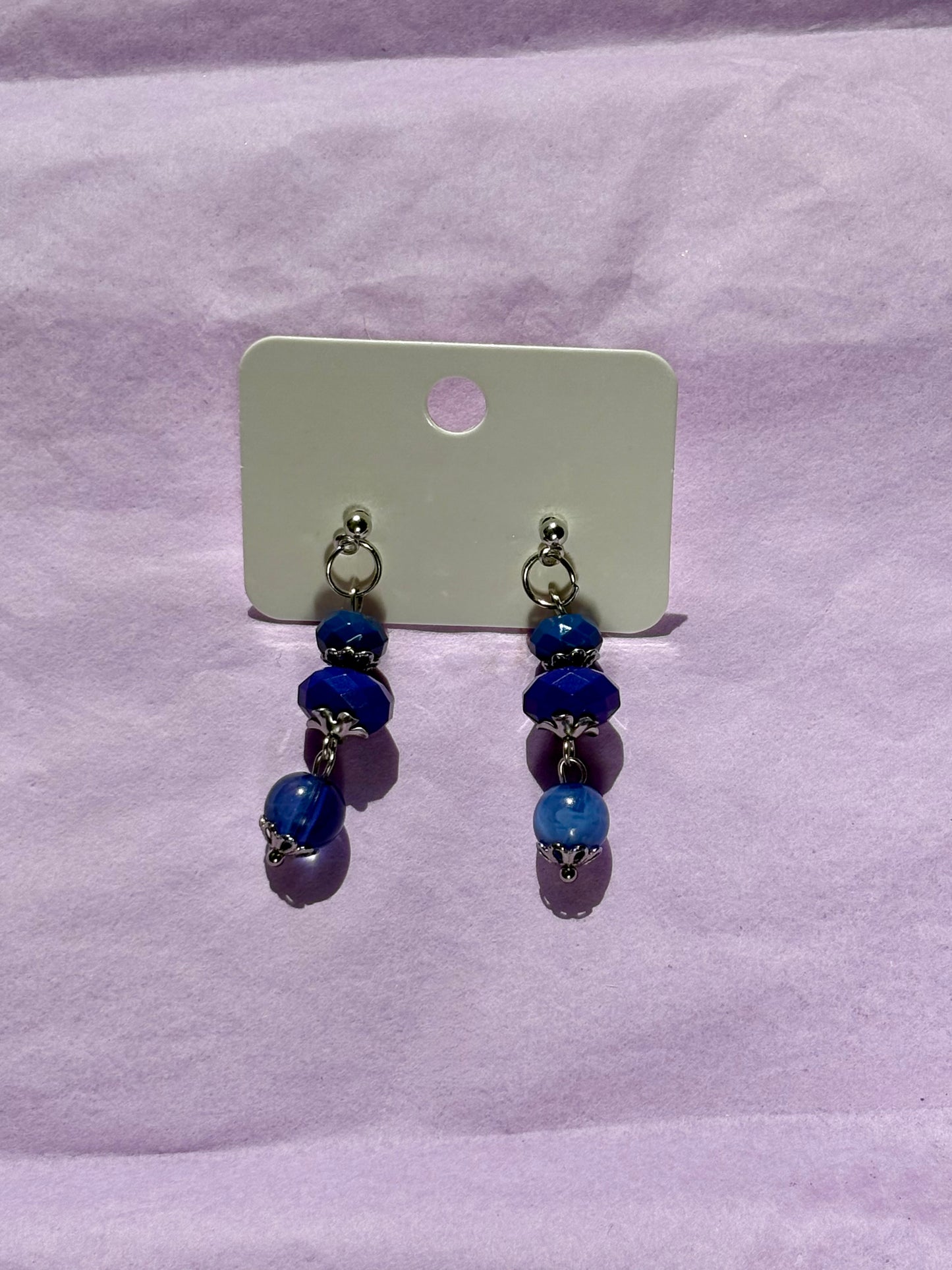 Beaded stud earrings | Blue