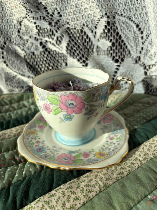 Upcycled teacup candle