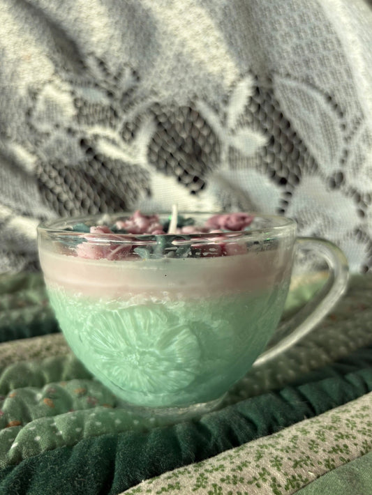 Upcycled teacup candle
