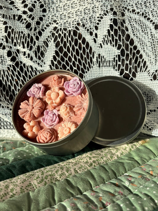 Upcycled tin candle