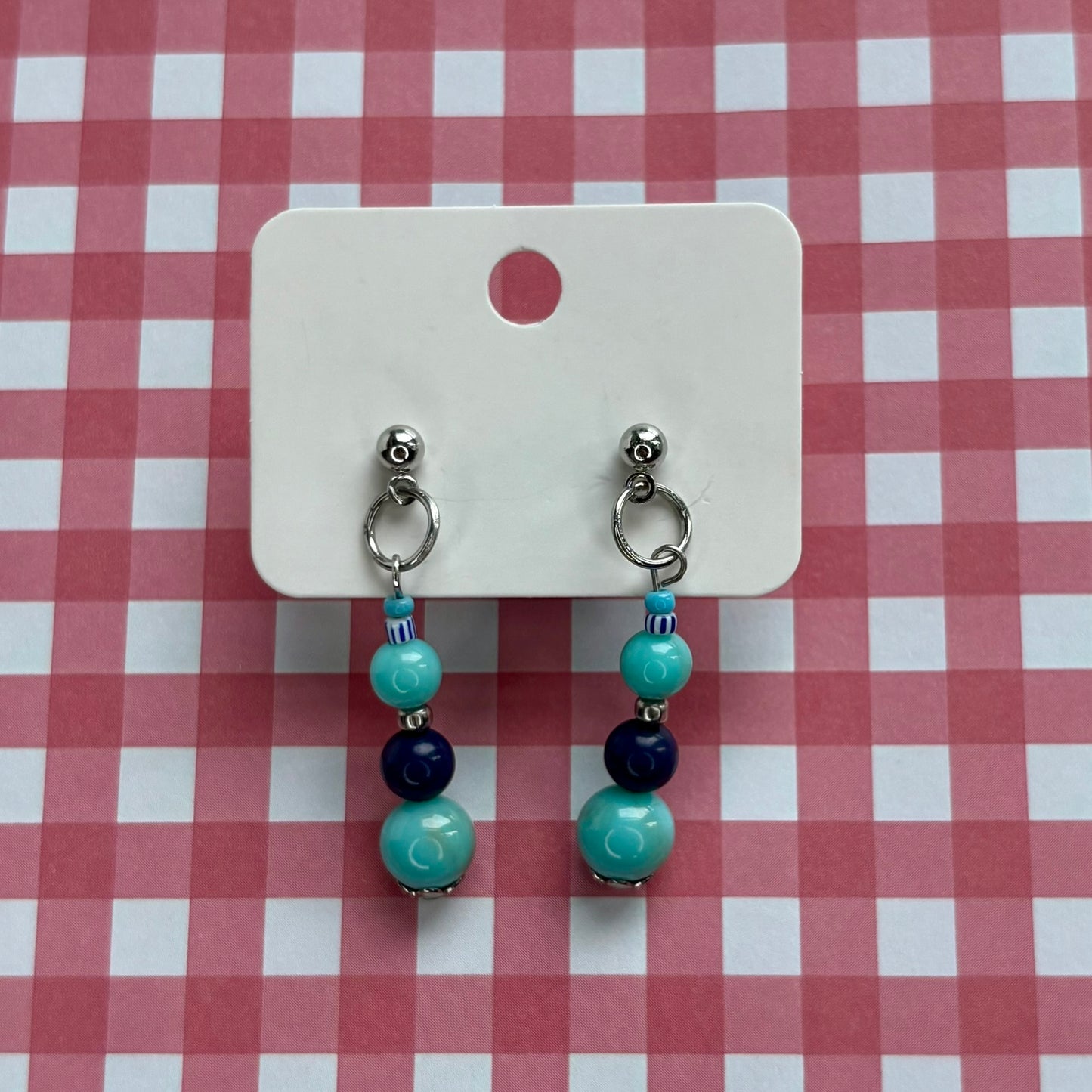 Beaded stud earrings | Blue