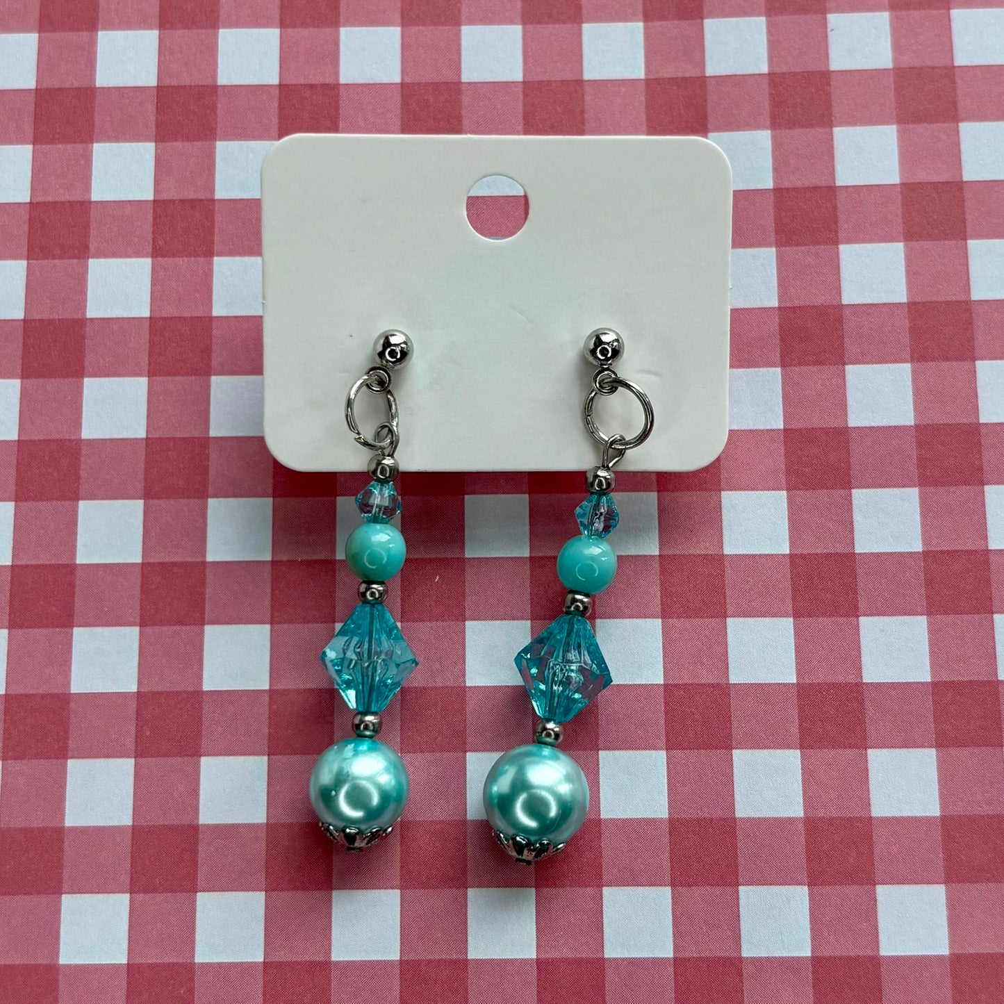 Beaded stud earrings | Blue