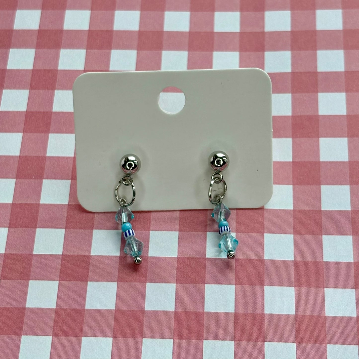 Beaded stud earrings | Blue